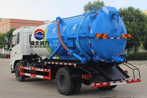 吸污車與吸糞車的全面解析 功能、結構與應用場景對比